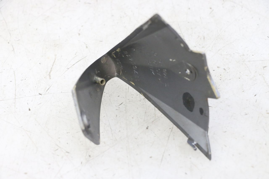 photo de CARENADO TRASERO CONEXION PEUGEOT JET FORCE CARBU 50 (2003 - 2016)