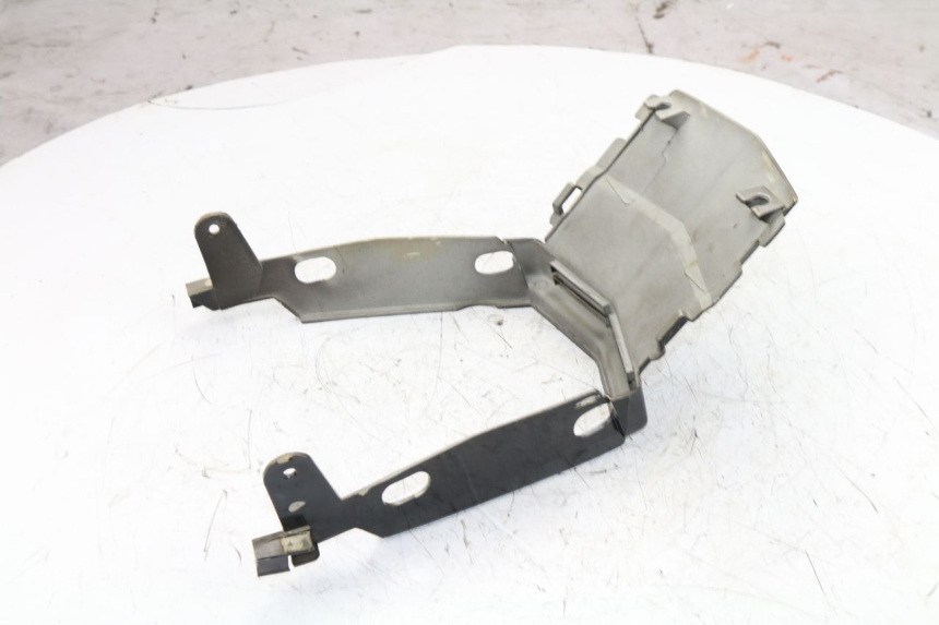photo de CARENADO TRASERO CONEXION MBK ACTIVE 50 (1985 - 1995)