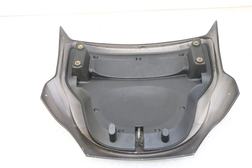 photo de UNIóN DE CARENADO TRASERO. PIAGGIO MP3 500 (2011 - 2015)