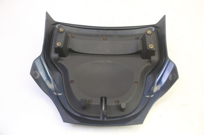 photo de CARENADO TRASERO CONEXION PIAGGIO MP3 RL 250 (2007 - 2010) - Primer plano técnico