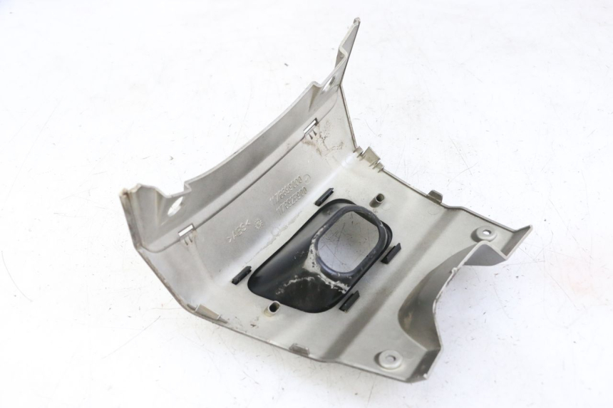 photo de CARENADO TRASERO CONEXION PEUGEOT SATELIS 125 (2013 - 2018)