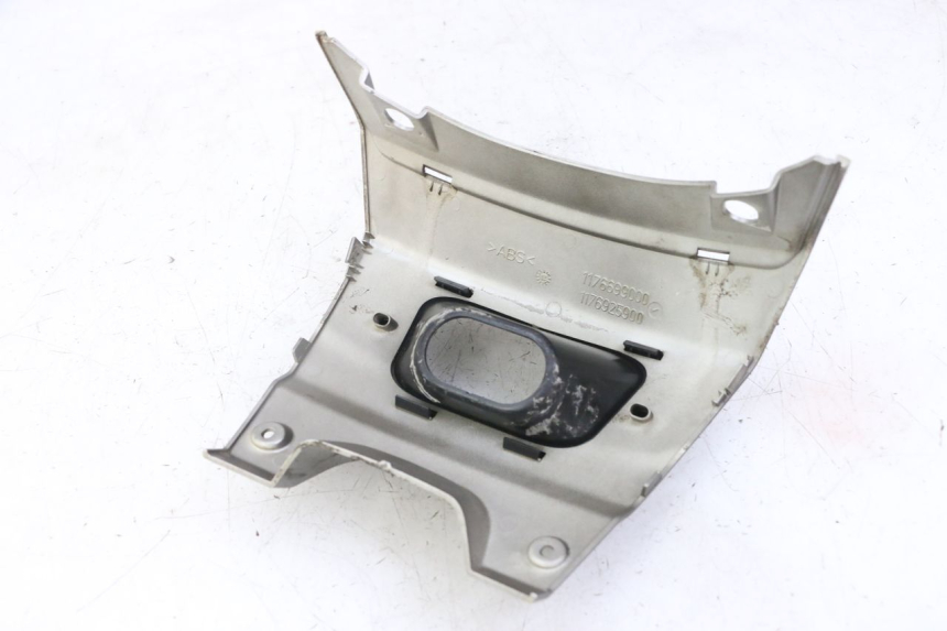 photo de CARENADO TRASERO CONEXION PEUGEOT SATELIS 125 (2013 - 2018)