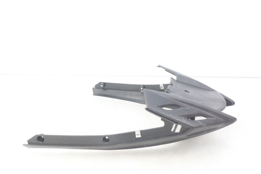 photo de UNIóN DE CARENADO TRASERO. APRILIA SR 2T 50 (2012 - 2017)