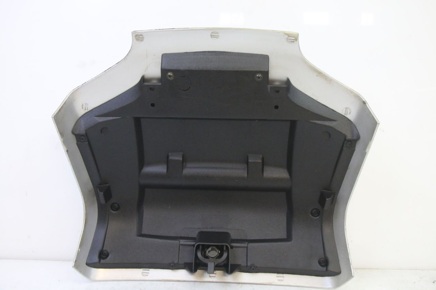 photo de CARENADO TRASERO CONEXION PIAGGIO SUPER LX 125 (2000 - 2003)
