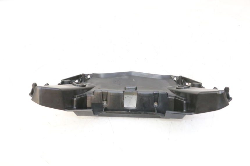 photo de CARENADO TRASERO CONEXION SUPERIOR QUADRO 4 4D 350 (2015 - 2018)