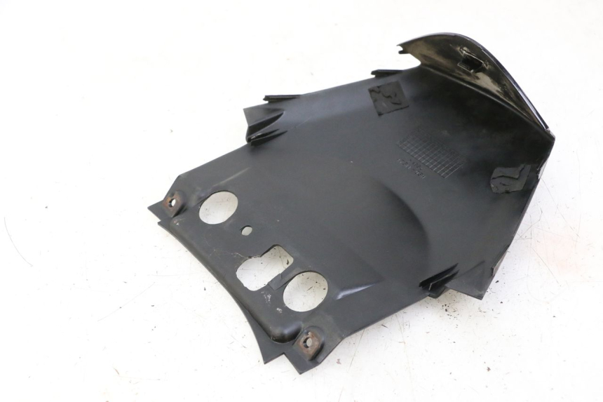 photo de JUNTA CARENADO TRASERO SUPERIOR SUZUKI BURGMAN 125 (2007 - 2014)