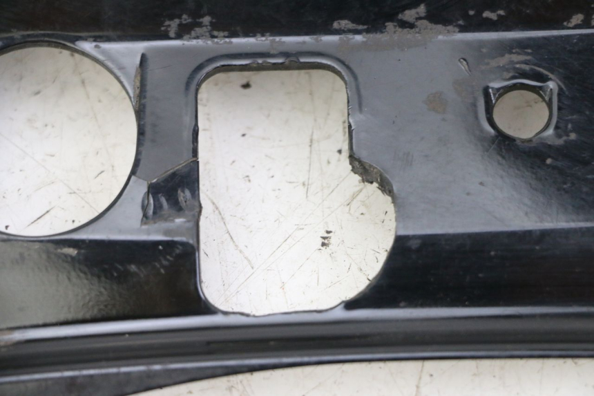 photo de JUNTA CARENADO TRASERO SUPERIOR SUZUKI BURGMAN 125 (2007 - 2014)