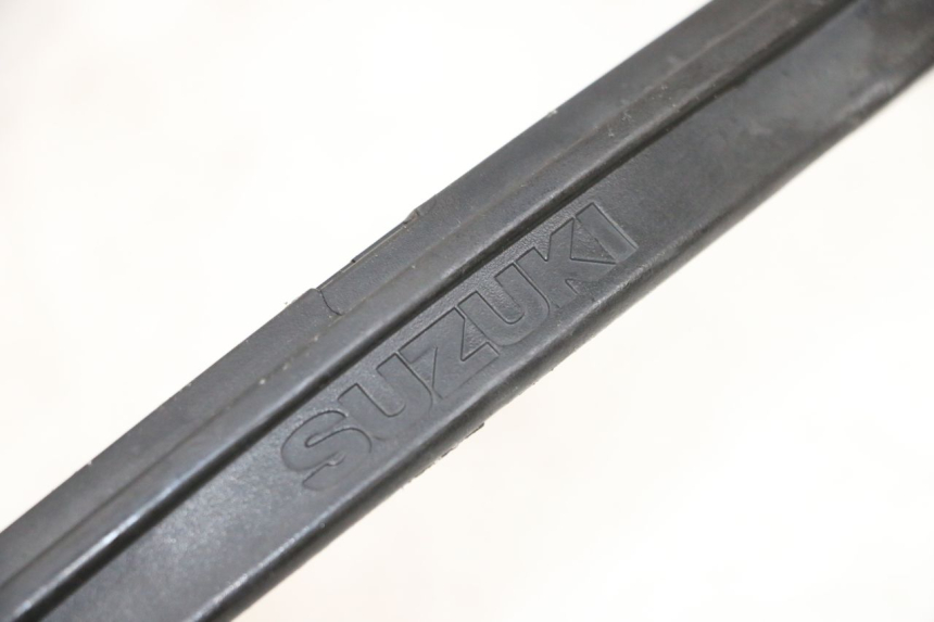 photo de CARENADO TRASERO CONEXION SUPERIOR SUZUKI BURGMAN 650 (2013 - 2020)