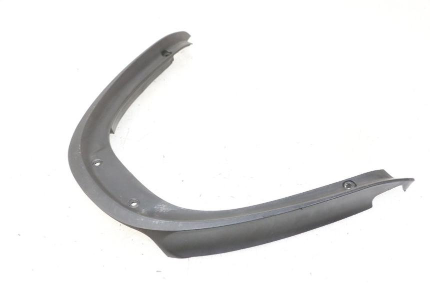 photo de CARENADO TRASERO CONEXION SUPERIOR PIAGGIO MP3 HPE 310 (2024 - 2025)