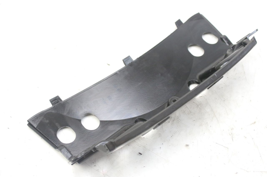 photo de JUNTA CARENADO TRASERO SUPERIOR PIAGGIO MP3 RL 250 (2007 - 2010)