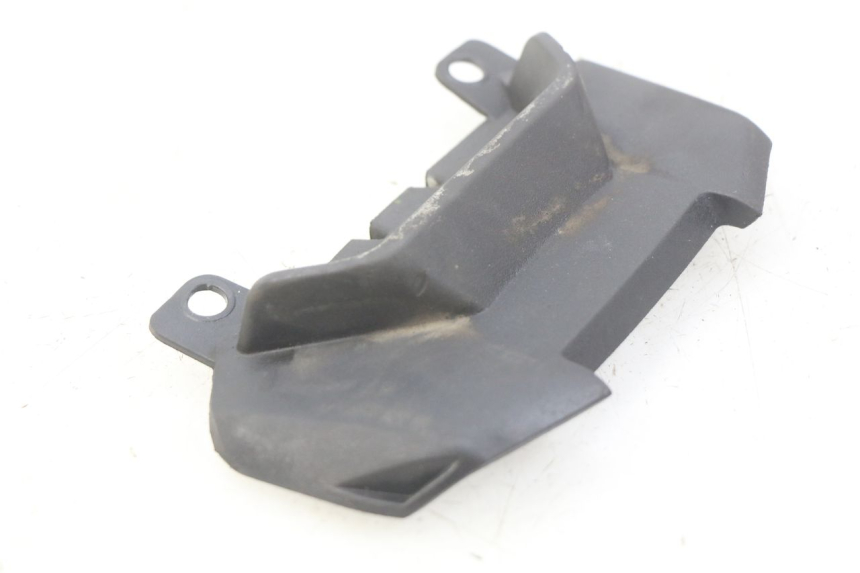 photo de JUNTA DE CARENADO TRASERO SUPERIOR YAMAHA MT-07 MT07 700 (2018 - 2020)