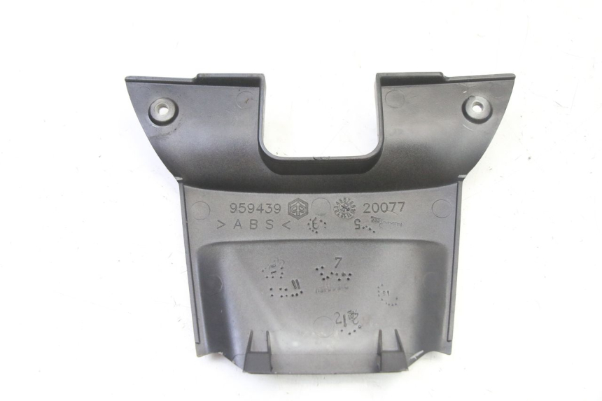 photo de CARENADO TRASERO CONEXION SUPERIOR PIAGGIO NRG POWER PUREJET 50 (2018 - 2021)