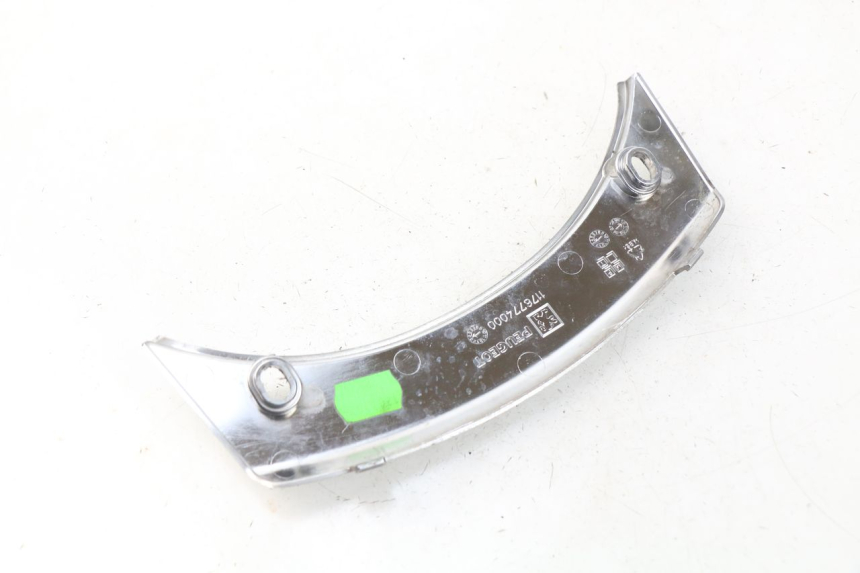 photo de CARENADO TRASERO CONEXION SUPERIOR PEUGEOT SATELIS 500 (2007 - 2013)