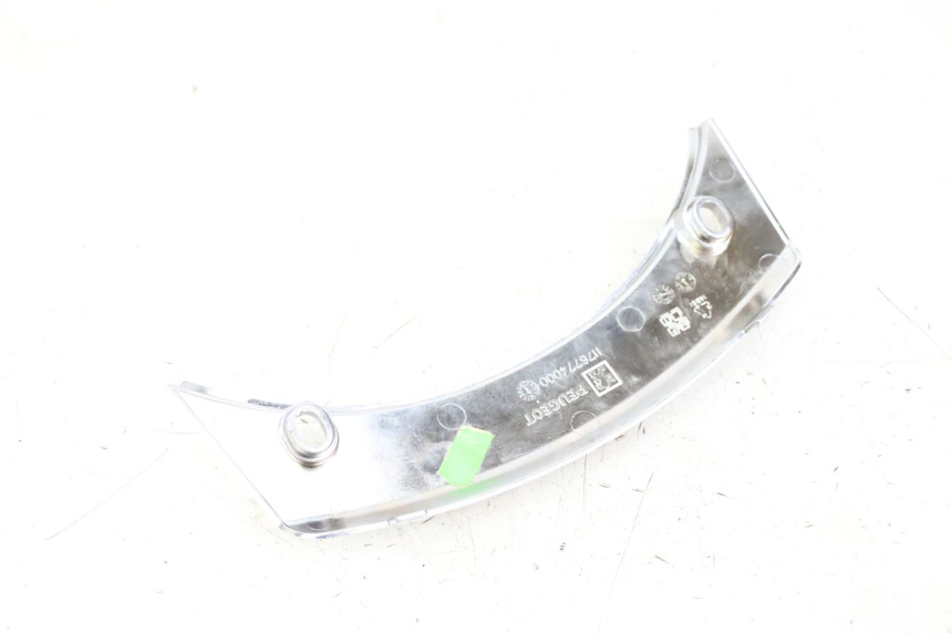 photo de CARENADO TRASERO CONEXION SUPERIOR PEUGEOT SATELIS 125 (2013 - 2018)