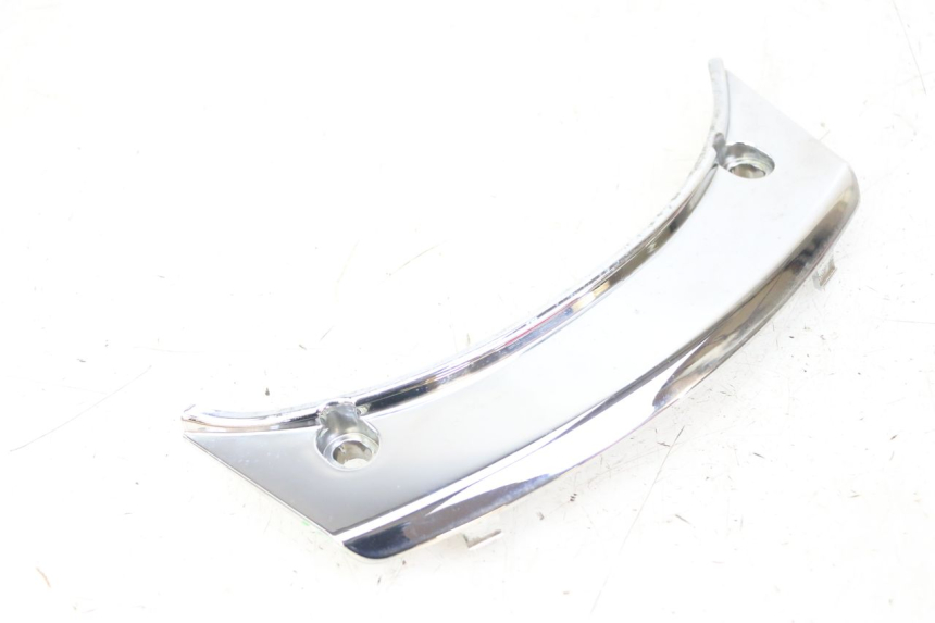 photo de CARENADO TRASERO CONEXION SUPERIOR PEUGEOT SATELIS 125 (2013 - 2018)