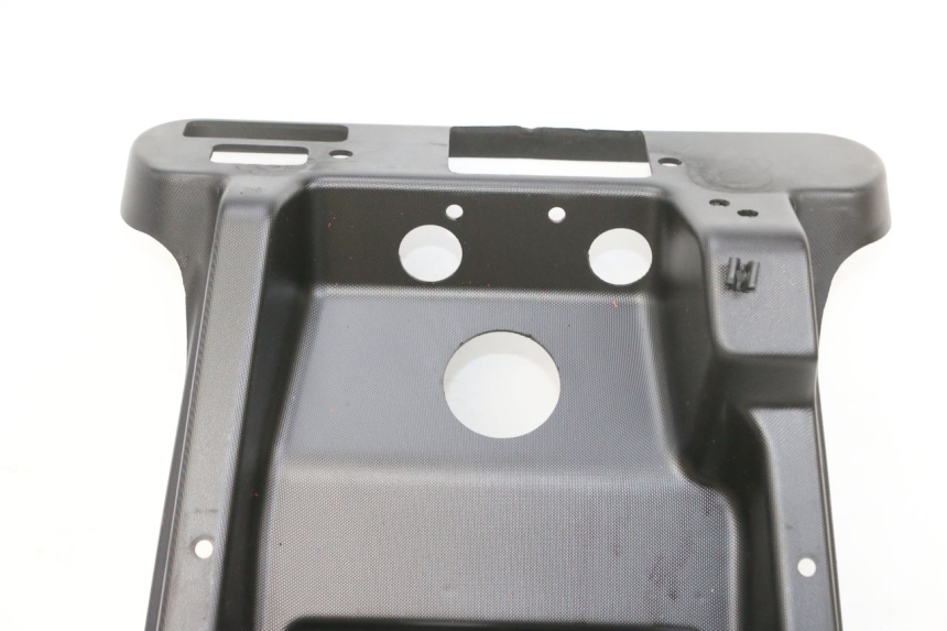 photo de CARENADO TRASERO CONEXION SUPERIOR LIGIER PULSE 3 1 (2014 - 2020) - Marcados y referencias originales