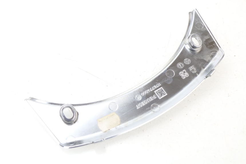 photo de CARENADO TRASERO CONEXION SUPERIOR PEUGEOT SATELIS COMPRESSOR K15 125 (2006 - 2009)