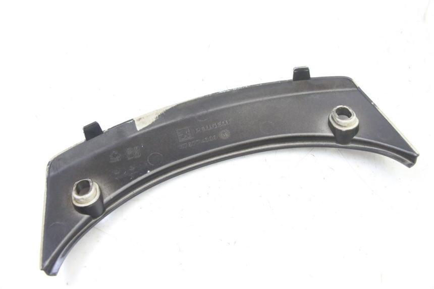 photo de CARENADO TRASERO CONEXION SUPERIOR PEUGEOT SATELIS 125 (2013 - 2018)