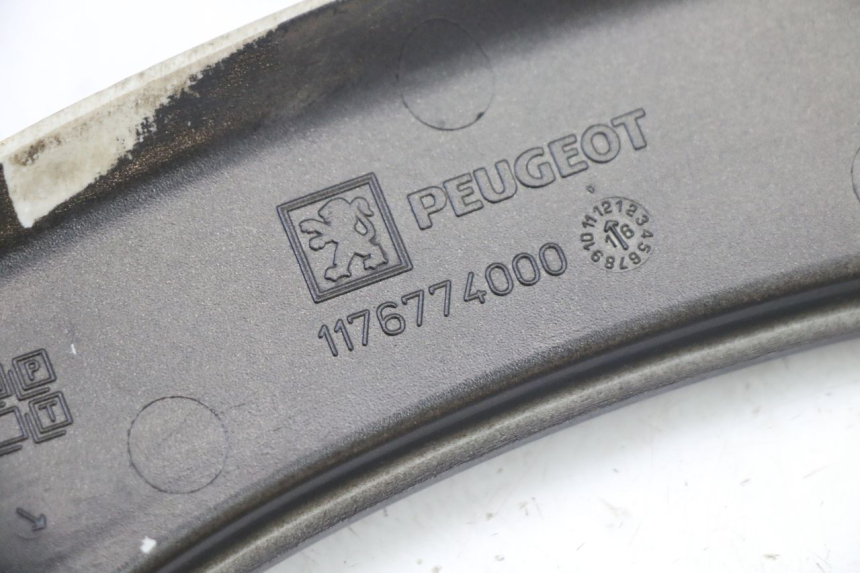 photo de CARENADO TRASERO CONEXION SUPERIOR PEUGEOT SATELIS 125 (2013 - 2018)