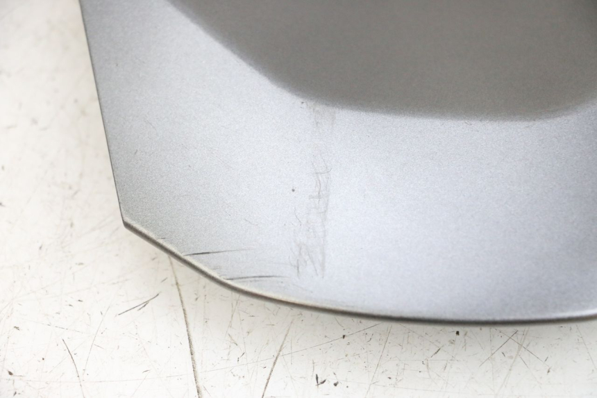 photo de CARENADO TRASERO CONEXION SUPERIOR YAMAHA TRICITY 300 (2020 - 2024) - Otra perspectiva