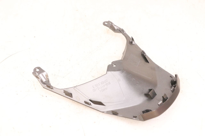 photo de CARENADO TRASERO CONEXION SUPERIOR YAMAHA TRICITY 300 (2020 - 2024) - Recambio usado revisado