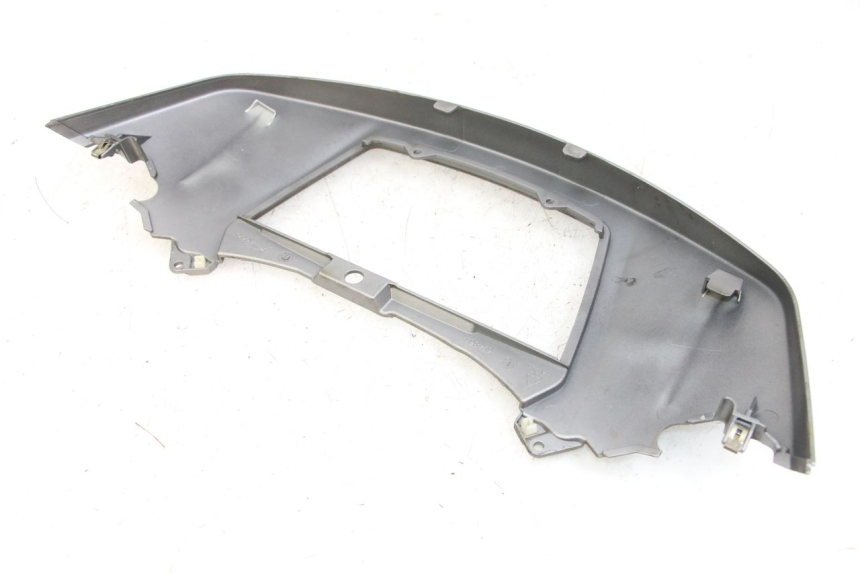 photo de JUNTA CARENADO TRASERO SUPERIOR PIAGGIO X10 125 (2012 - 2017)