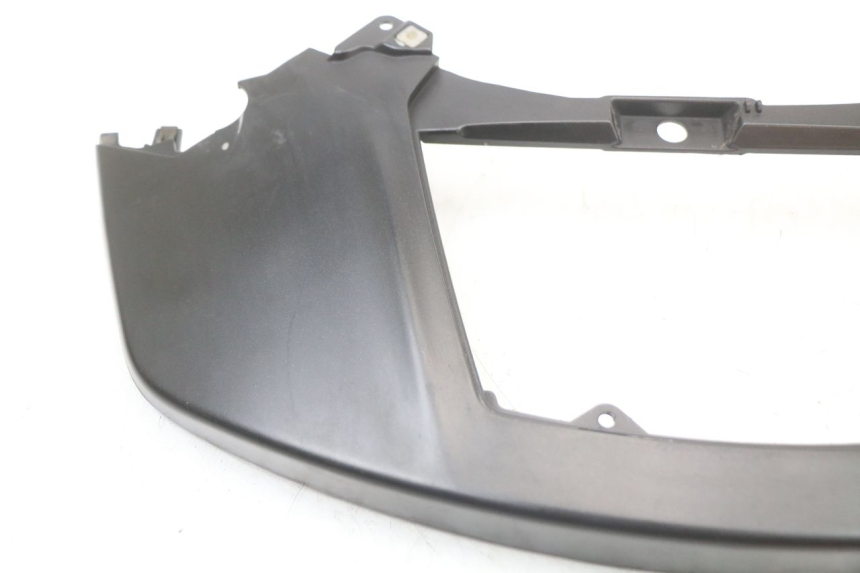 photo de JUNTA CARENADO TRASERO SUPERIOR PIAGGIO X10 125 (2012 - 2017)