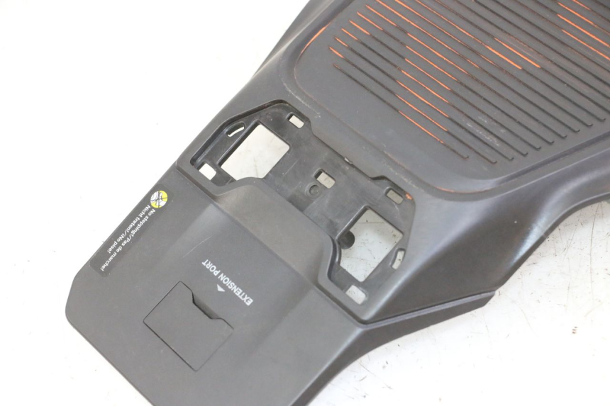 photo de CARENADO TRASERO CONEXION SUPERIOR SEGWAY NINEBOT ZT3 PRO 1