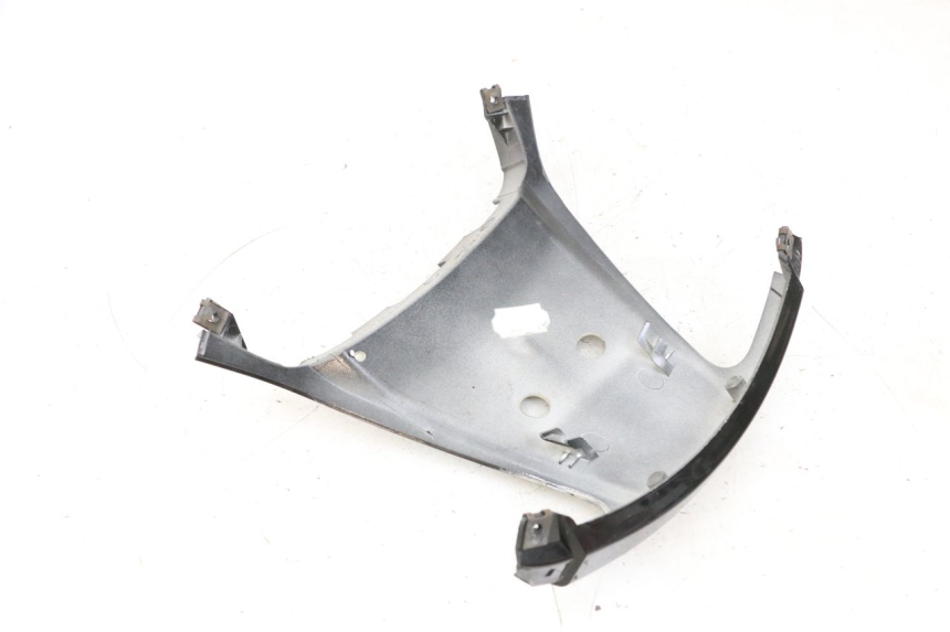 photo de UNIóN DE CARENADO TRASERO. YAMAHA XMAX X-MAX 125 (2006 - 2009) - Zoom estado de uso