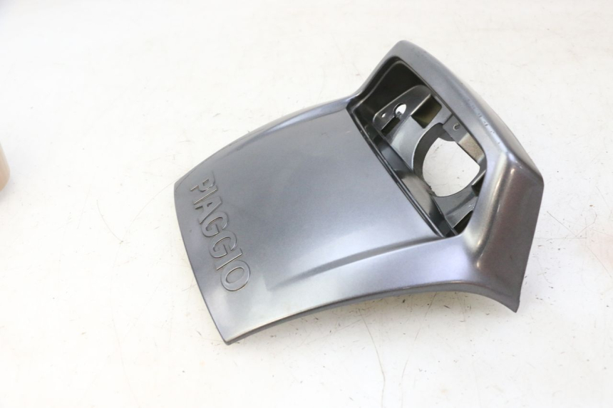 photo de UNIóN DE CARENADO TRASERO. PIAGGIO X9 EVOLUTION 125 (2003 - 2007)