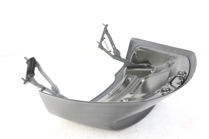 photo de UNIóN DE CARENADO TRASERO. PIAGGIO XEVO - X EVO 125 (2007 - 2016) - Otra perspectiva