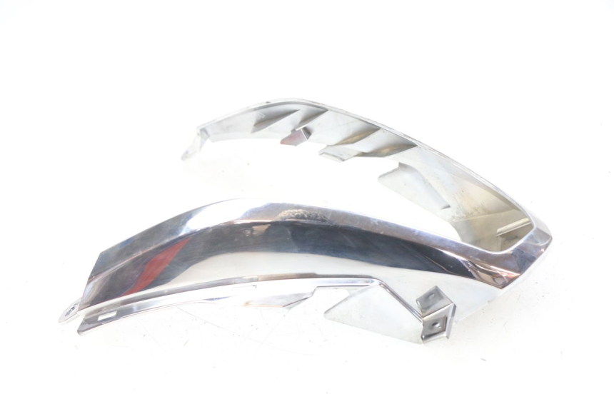photo de UNIóN DE CARENADO TRASERO. YAMAHA D'ELIGHT DELIGHT 115 (2013 - 2017)