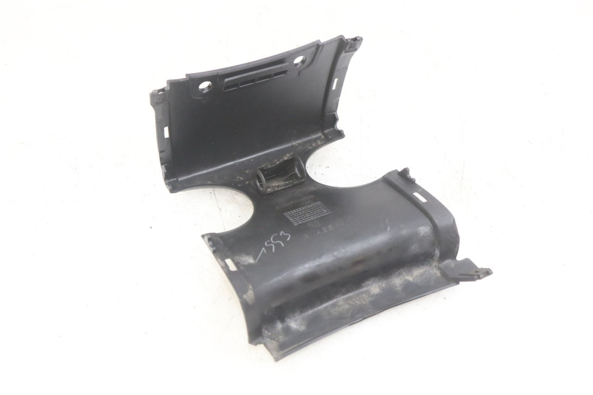 photo de UNIóN DE CARENADO TRASERO YAMAHA YP MAJESTY 125 (2007 - 2010)