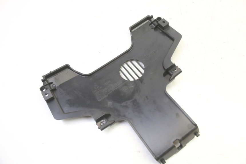 photo de CARENADO DELANTERO CONEXION PIAGGIO MP3 HPE 310 (2024 - 2025)