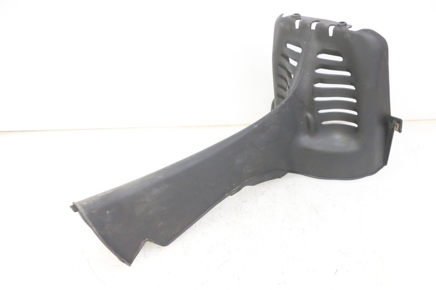 photo de CARENADO DELANTERO CONEXION PIAGGIO MP3 LT 300 (2010 - 2016) - Detalles de los puntos de fijación