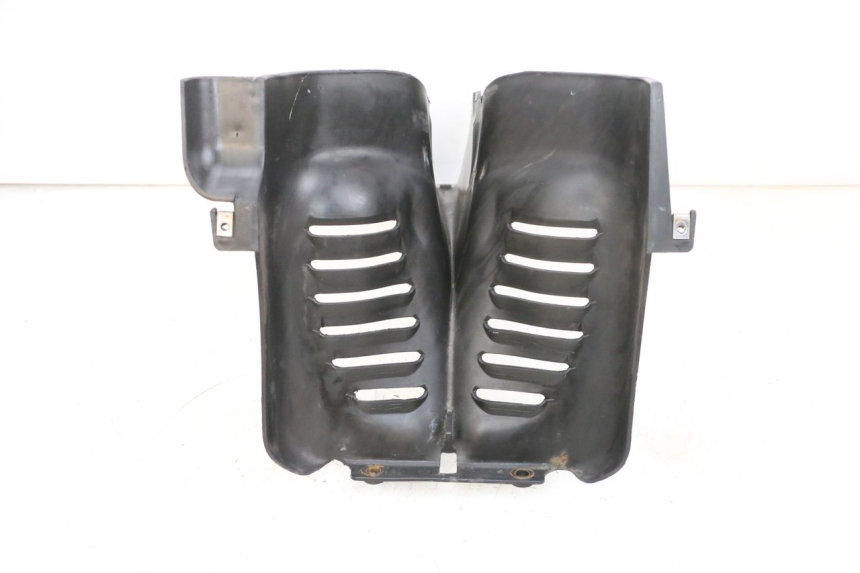 photo de CARENADO DELANTERO CONEXION PIAGGIO MP3 RL 250 (2007 - 2010) - Primer plano técnico