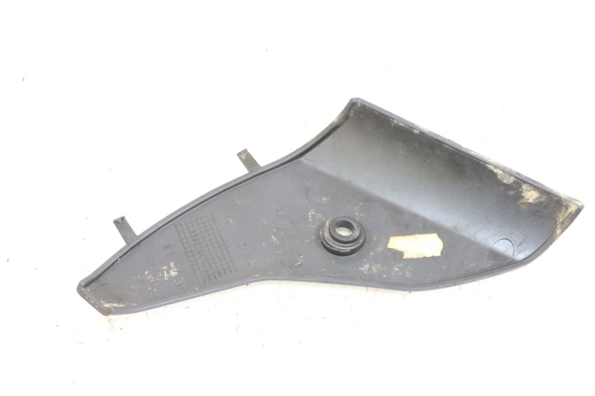 photo de JUNTA DE CARENAJE DELANTERO INF. PIAGGIO VESPA LX 125 (2005 - 2010)