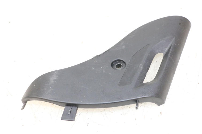 photo de CARENADO DELANTERO CONEXION PIAGGIO VESPA PRIMAVERA 4T 50 (2021 - 2024) - Zoom estado de uso