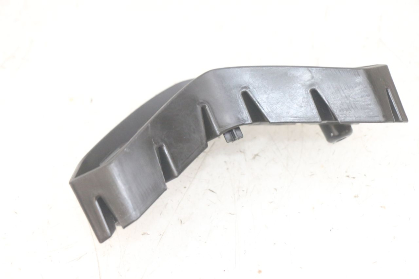 photo de CARENADO FRONTAL CONEXION PIAGGIO MP3 HPE 300 (2019 - 2026) - Otra perspectiva