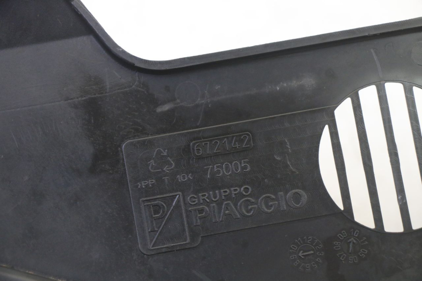 photo de CARENADO FRONTAL CONEXION PIAGGIO MP3 500 (2011 - 2015)