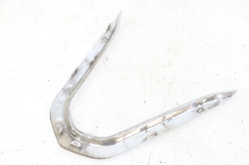 photo de CARENADO DELANTERO CONEXION PEUGEOT SATELIS 125 (2013 - 2018)