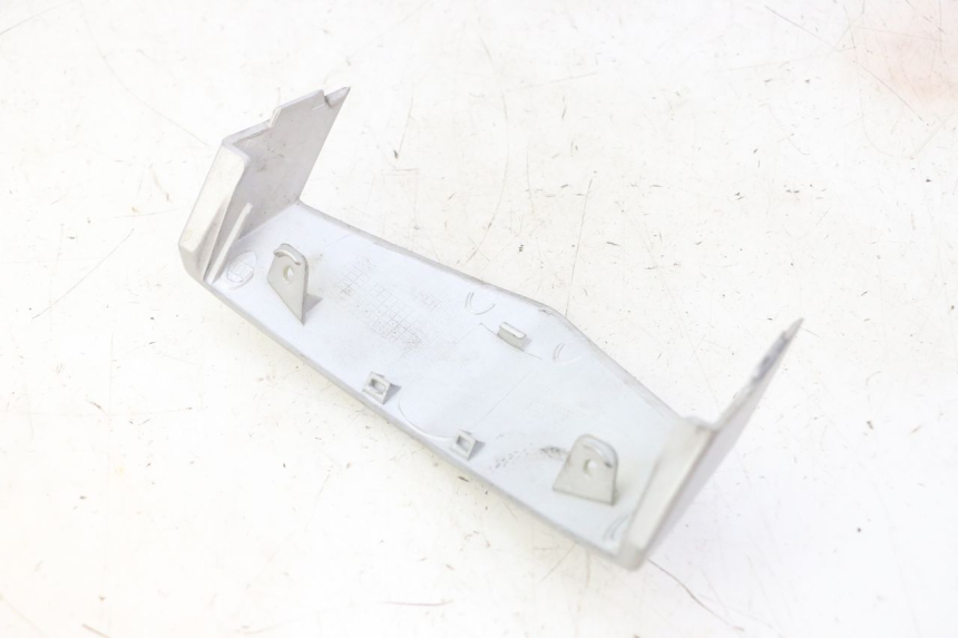 photo de JUNTA CARENAJE DELANTERO SUP. PEUGEOT VIVACITY NEW 4T 50 (2008 - 2017)