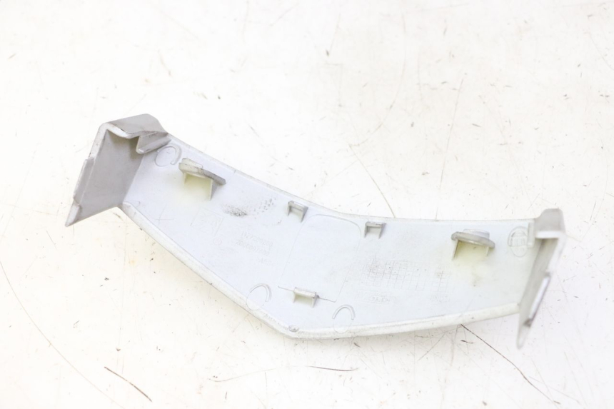 photo de JUNTA CARENAJE DELANTERO SUP. PEUGEOT VIVACITY NEW 4T 50 (2008 - 2017)