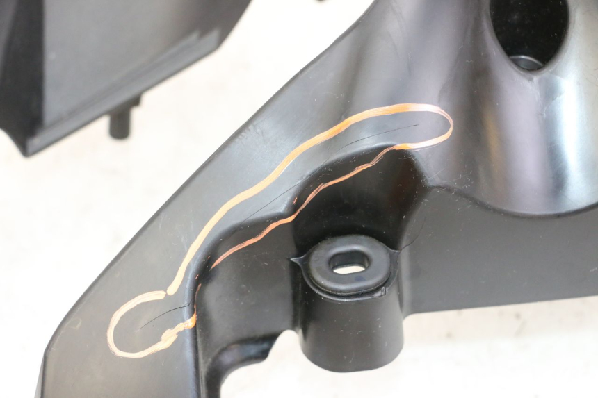 photo de CARENADO FRONTAL CONEXION YAMAHA XMAX X-MAX 125 (2021 - 2025)