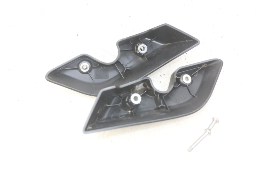 photo de JUNTA DE CARENAJE DELANTERO YAMAHA MT ABS 125 (2014 - 2018)