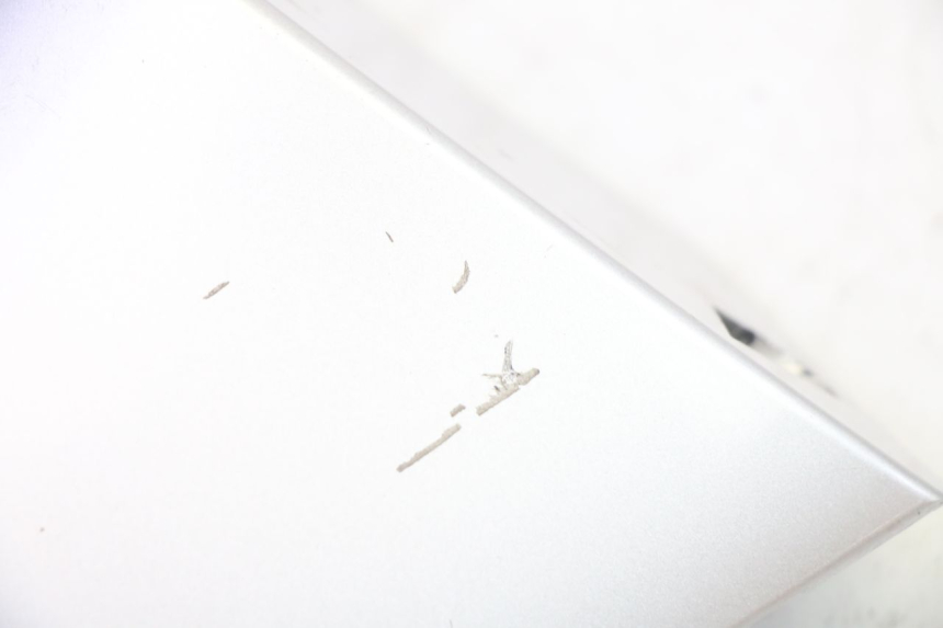 photo de CARENADO FRONTAL CONEXION YAMAHA YP MAJESTY 125 (2002 - 2006) - Primer plano técnico