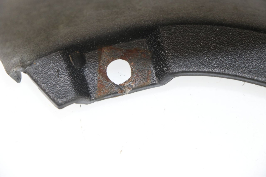 photo de TAPA REPOSAPIES CONEXION APRILIA SCARABEO GT 125 (1999 - 2007)