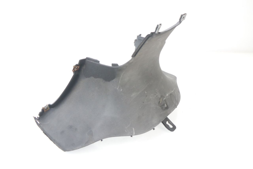 photo de TAPA REPOSAPIES CONEXION APRILIA SCARABEO GT 125 (1999 - 2007)