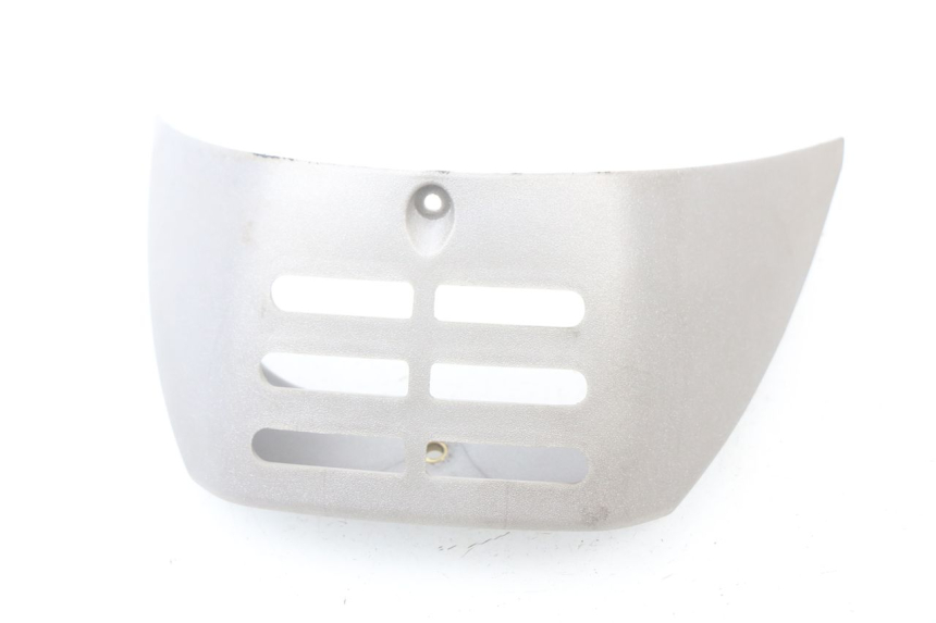 photo de TAPA REPOSAPIES CONEXION PIAGGIO BEVERLY 125 (1998 - 2005)