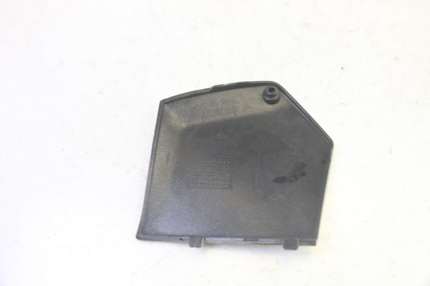 photo de TAPA REPOSAPIES CONEXION DERECHA PIAGGIO MP3 RL 250 (2007 - 2010) - Vista general del producto